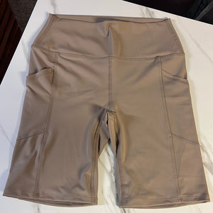 Athletic Biker Shorts w/ Pocket